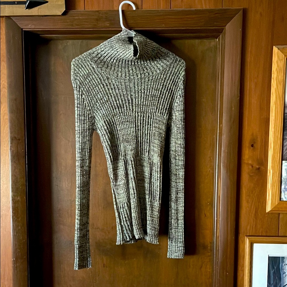 Loca Loca Ribbed Long Sleeve Sweater